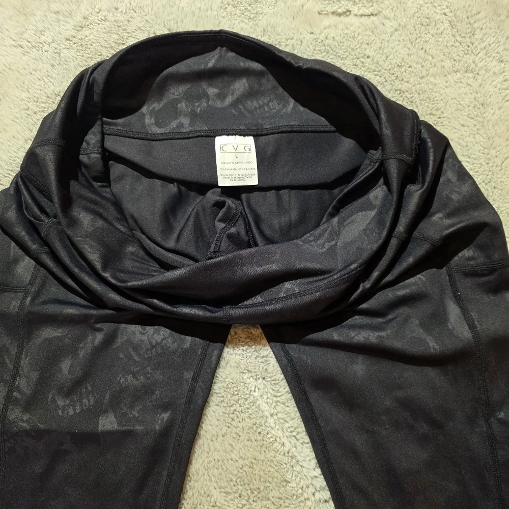 CVG Shadow Skull Print Leggings - Picture 3 of 4